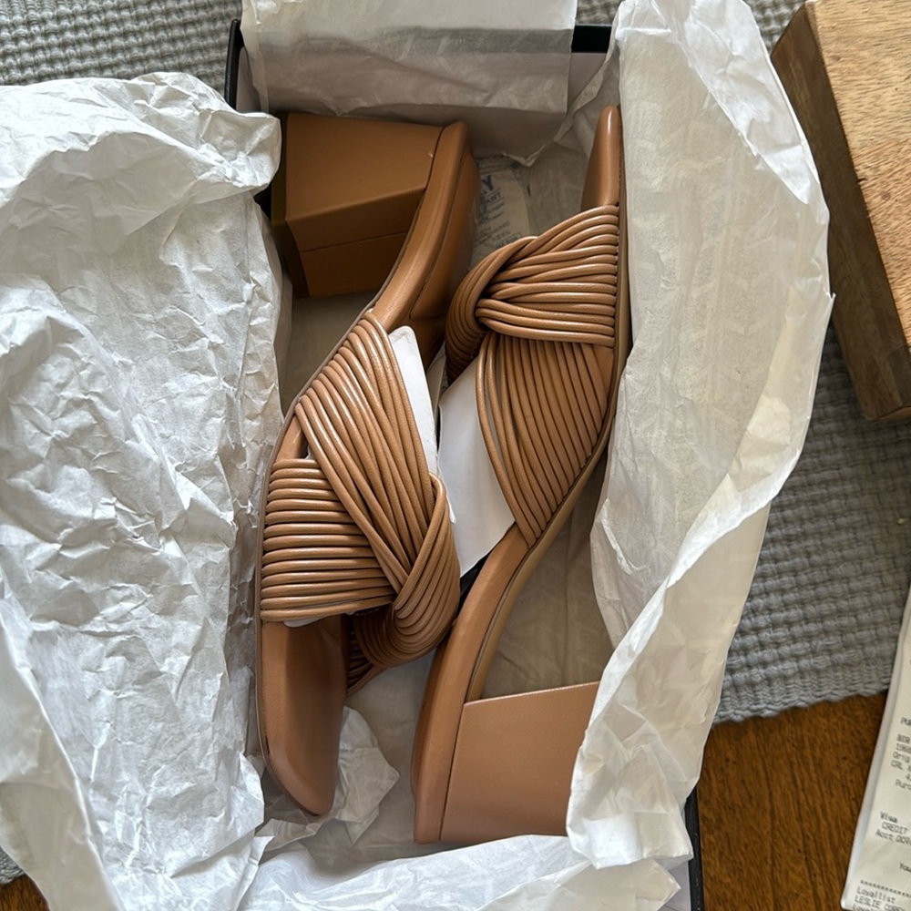 Marc Fisher LTD cherrie sandal